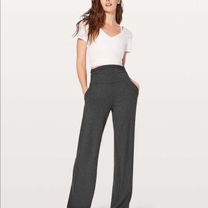 Lululemon Take It Easy Pant in Heathered Black